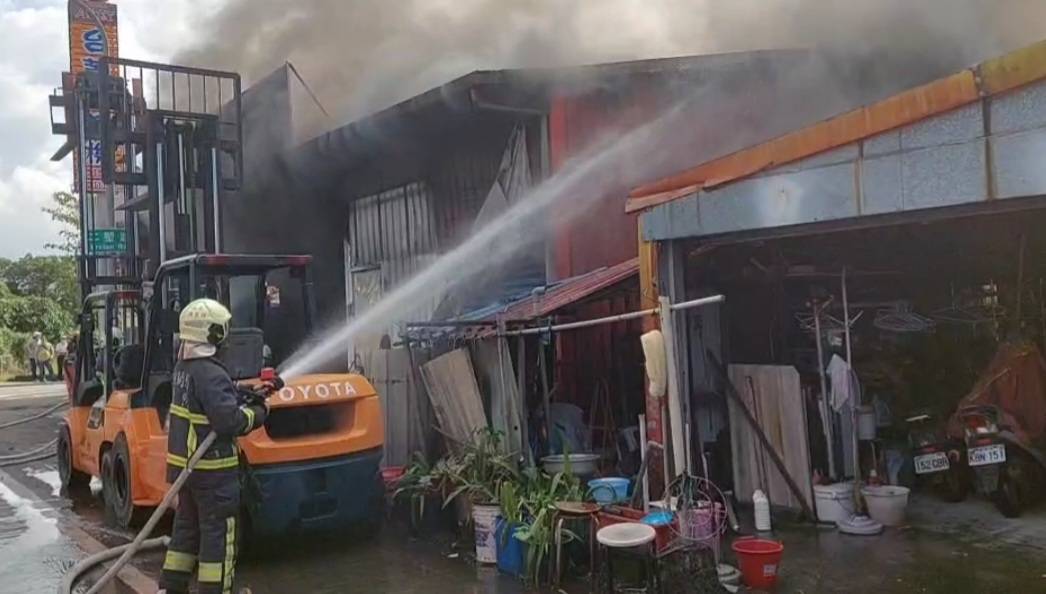 冬山路二段某機械廠火警