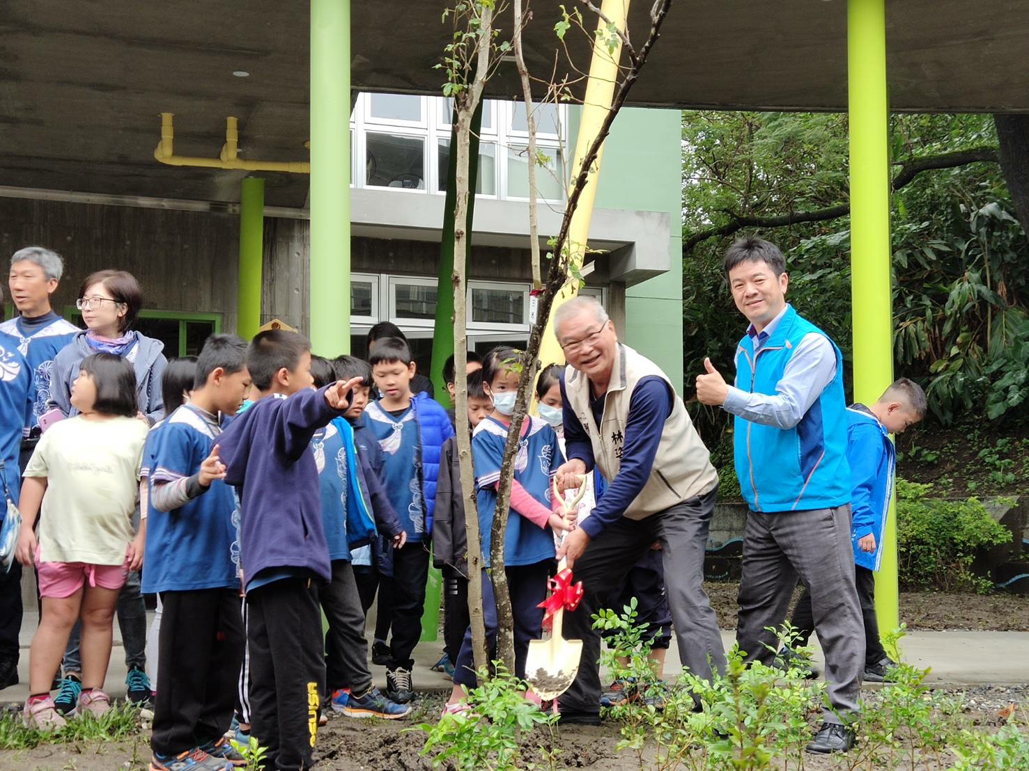 岳明國小歡慶新校舍啟用
