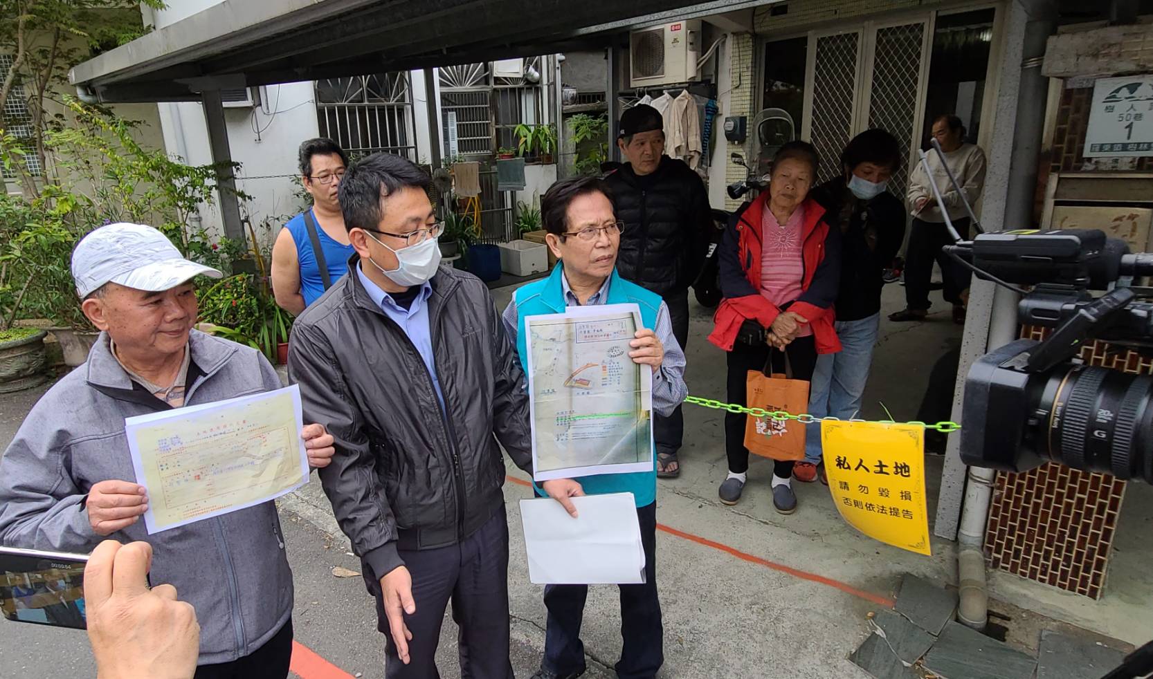 劉添梧議員為樹人路8住戶解圍