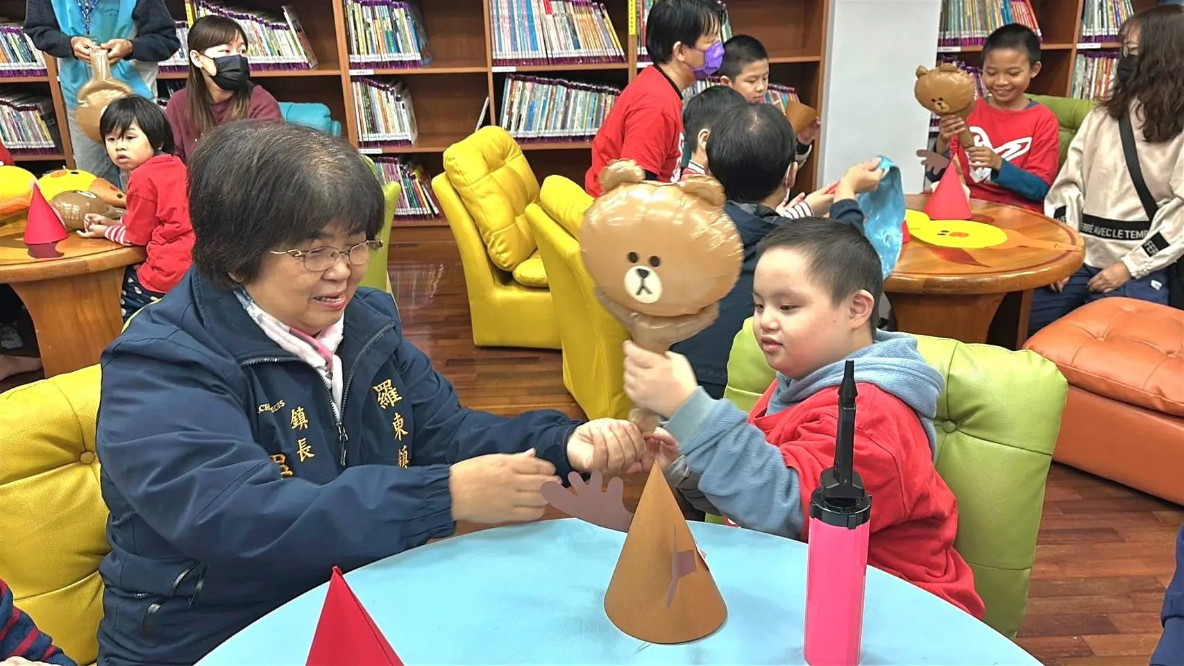 羅東鎮立圖書館