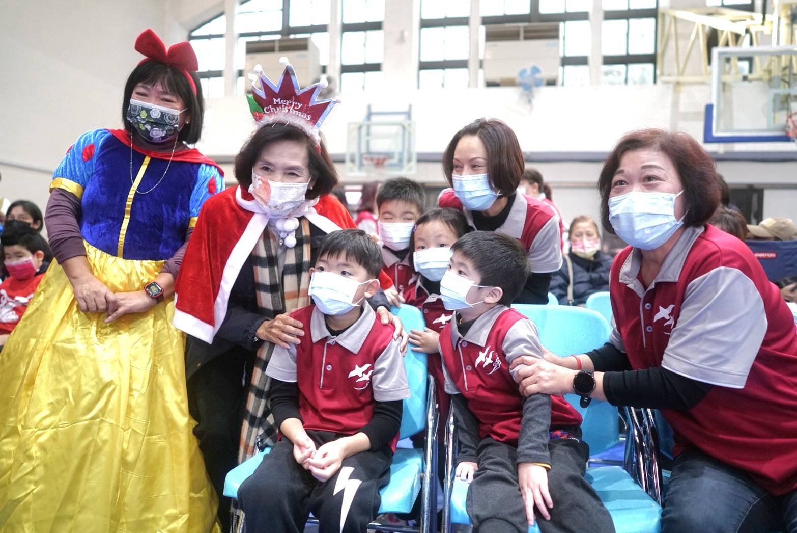 特殊需求學生寒冬送暖聖誕聯歡