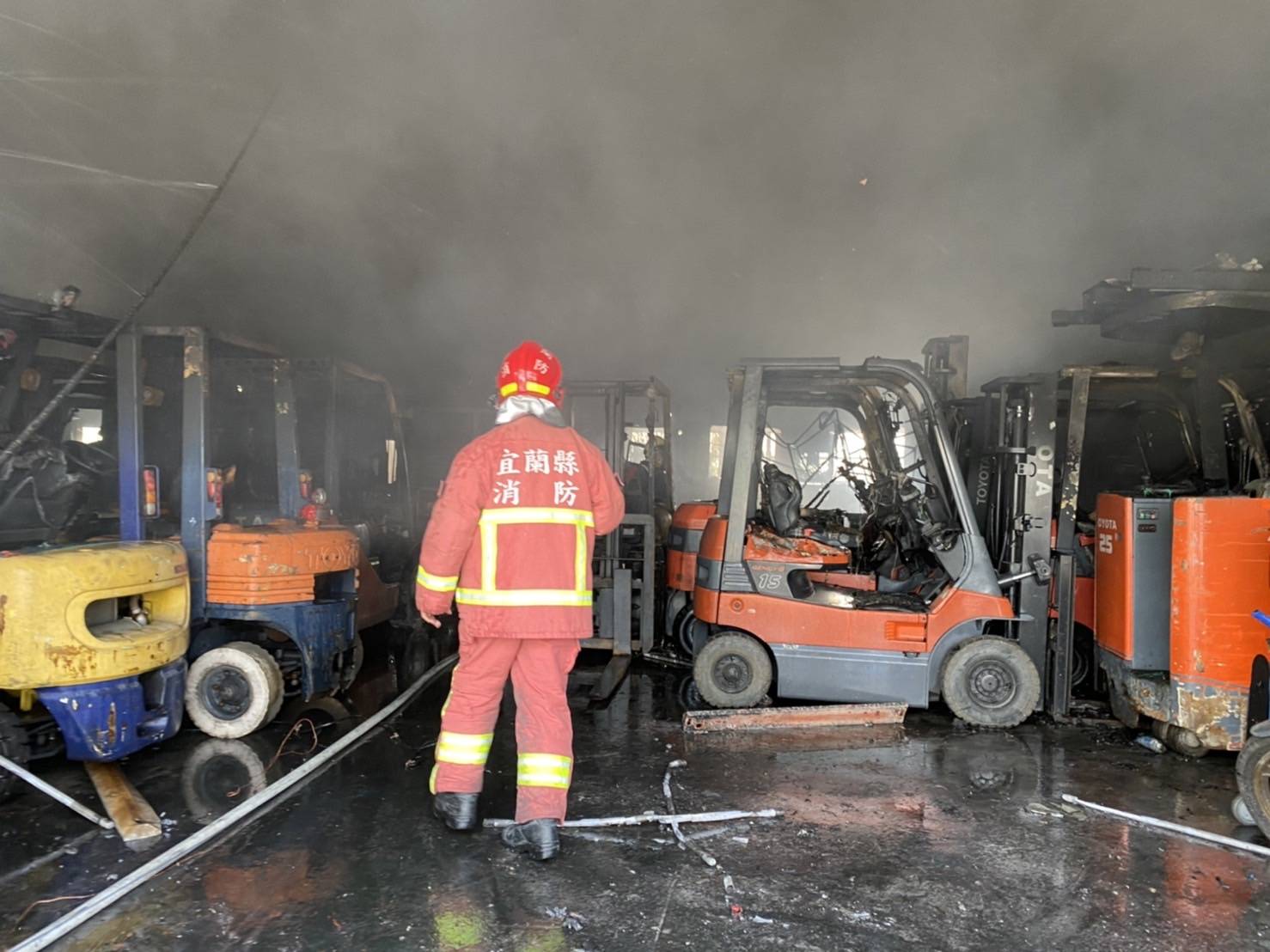 冬山路二段某機械廠火警