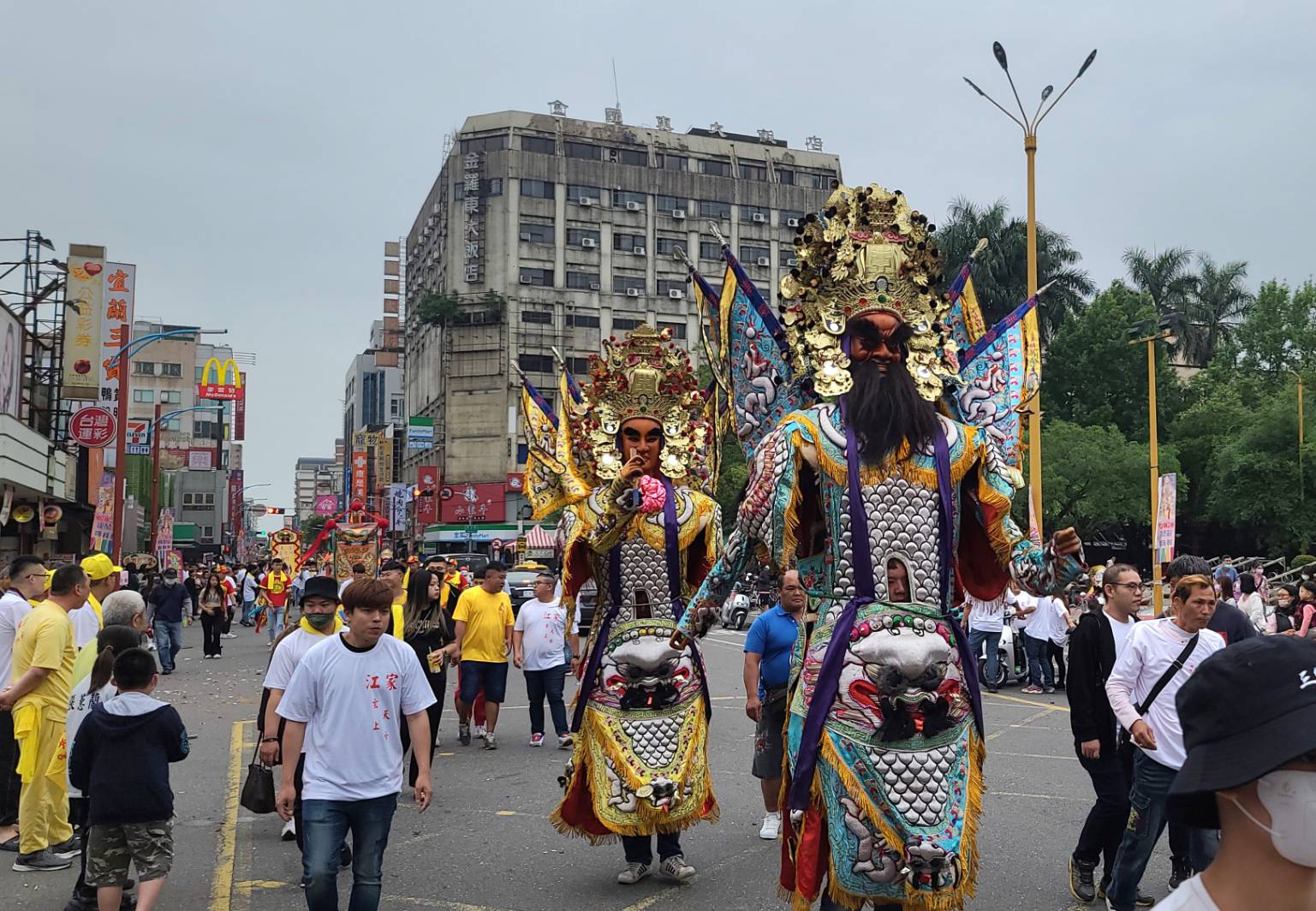 羅東慶祝帝爺生大遶境