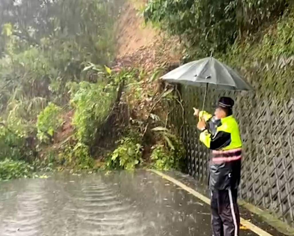 蘇花公路不堪豪雨肆虐