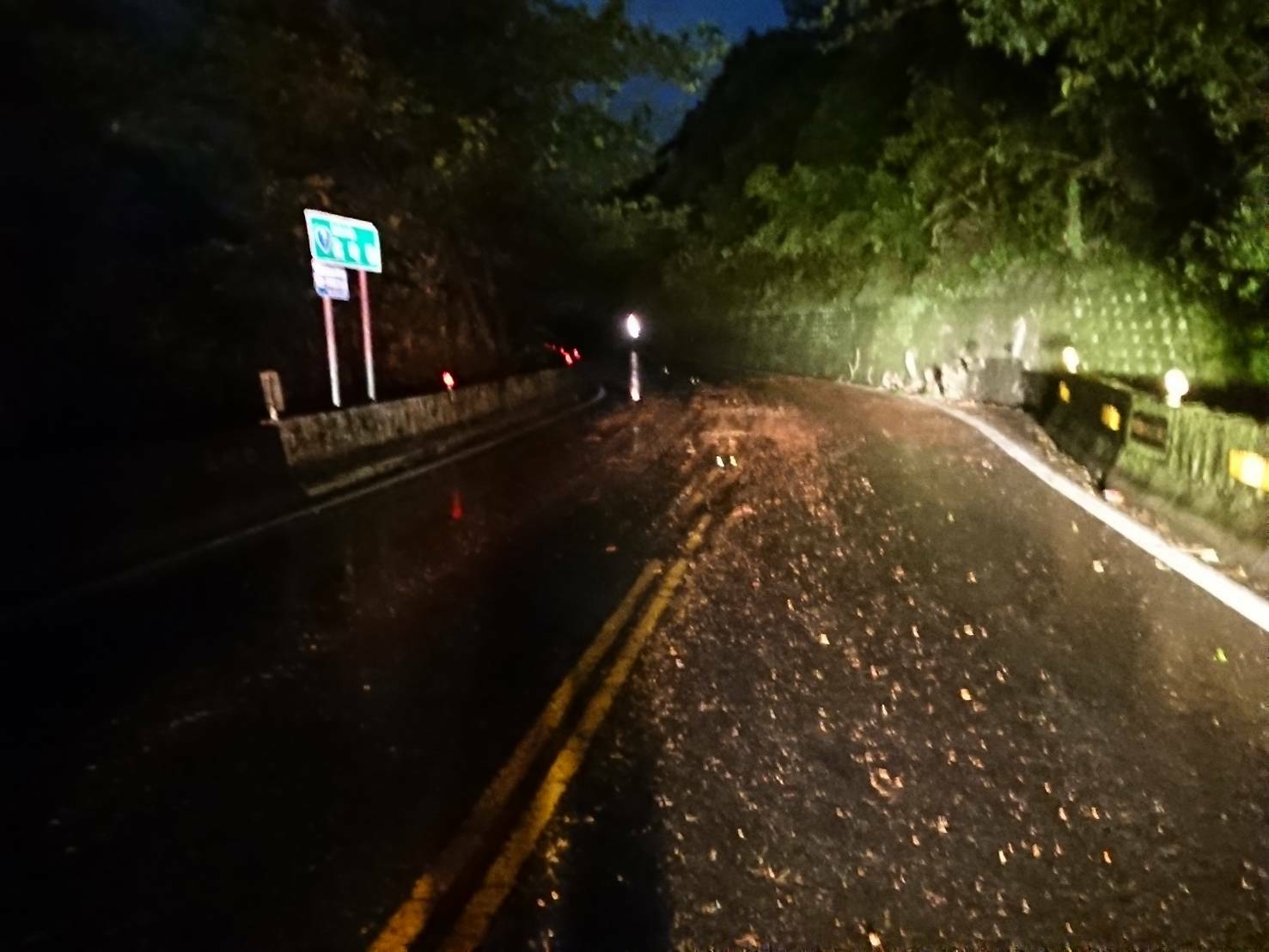 蘇花公路不堪豪雨肆虐