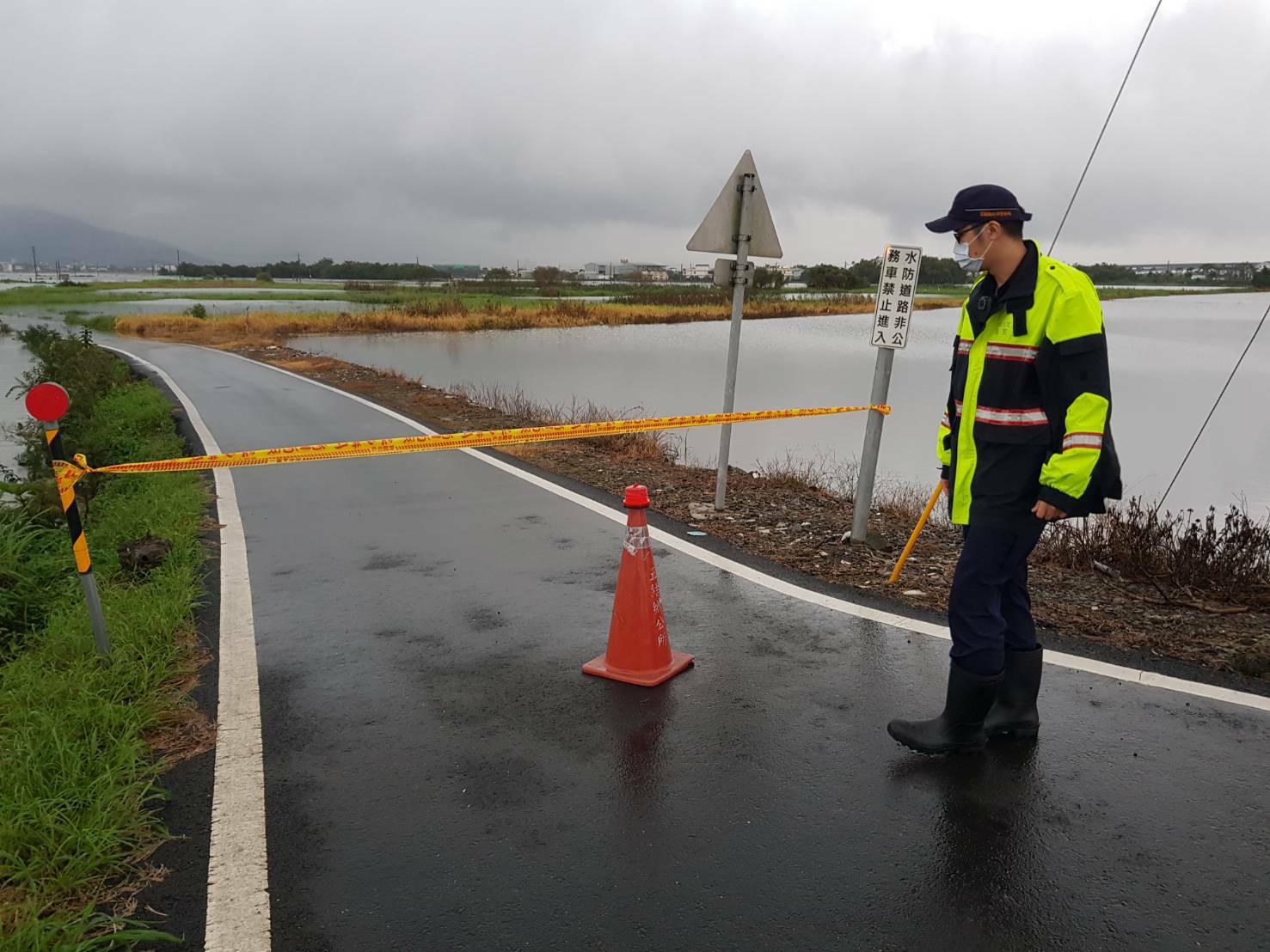 五十二甲溼地路段淹水