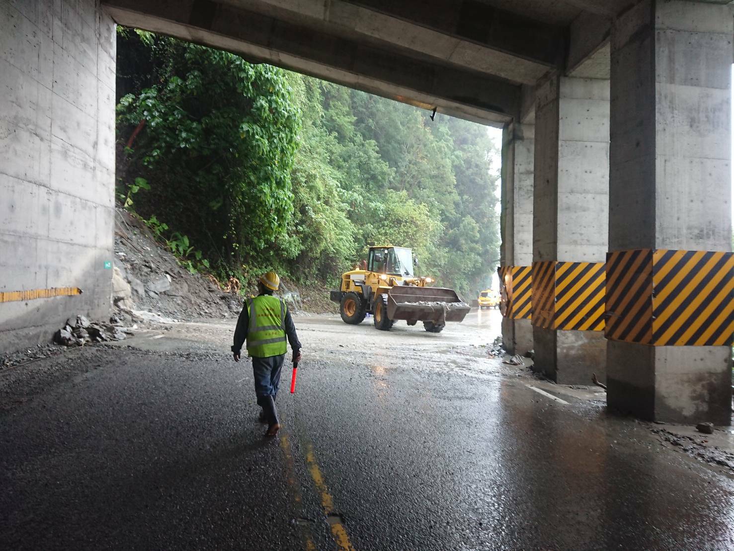 蘇花公路再度坍方蘇澳警方交管排除