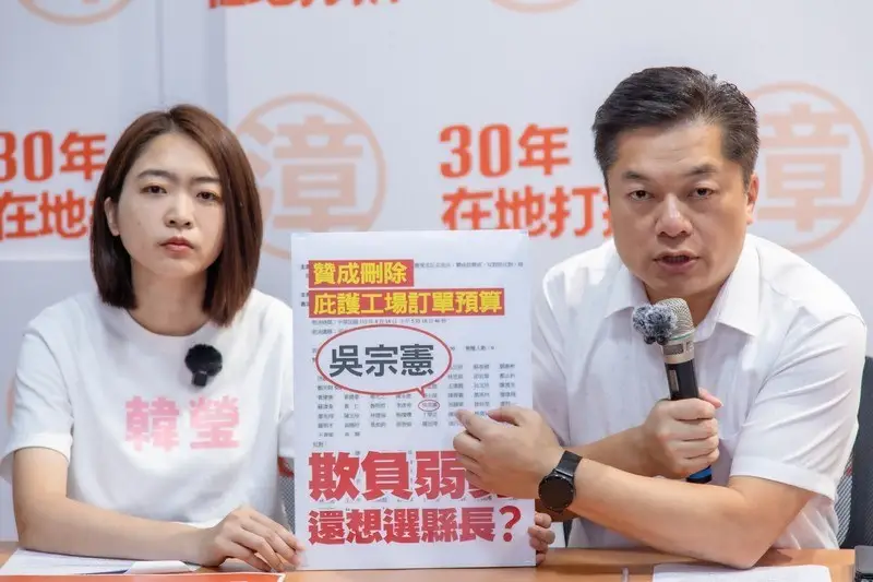 宜蘭人挺宜蘭人!林國漳率宜蘭隊認購300盒中秋禮盒送暖