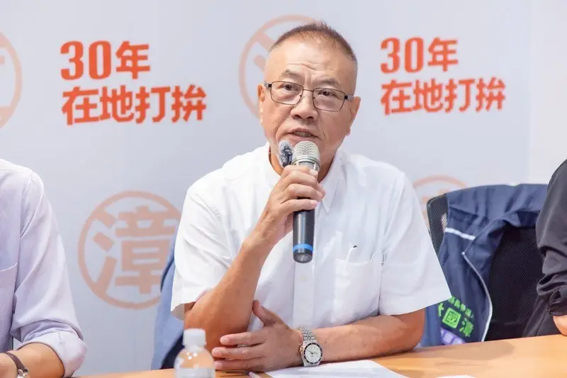 宜蘭人挺宜蘭人!林國漳率宜蘭隊認購300盒中秋禮盒送暖