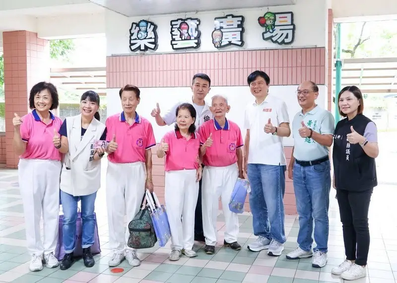 林國漳羅東晨運行程人氣旺!阿嬤叮嚀「多吃點才有體力拚」~端銀髮政策顧長輩