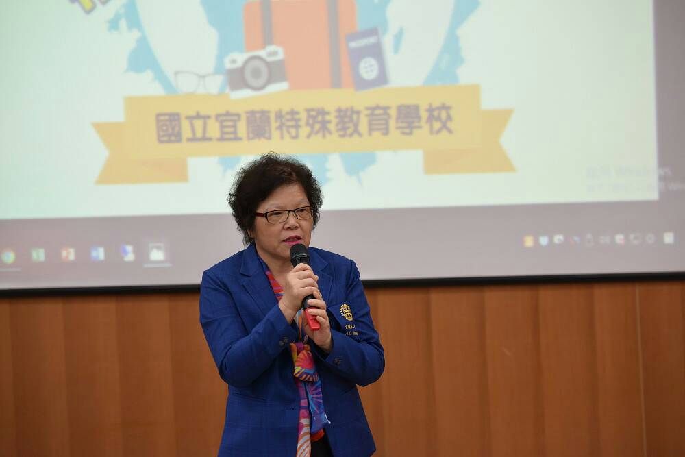 宜特特教生挑戰韓國校際交流 扶輪社愛心助圓夢