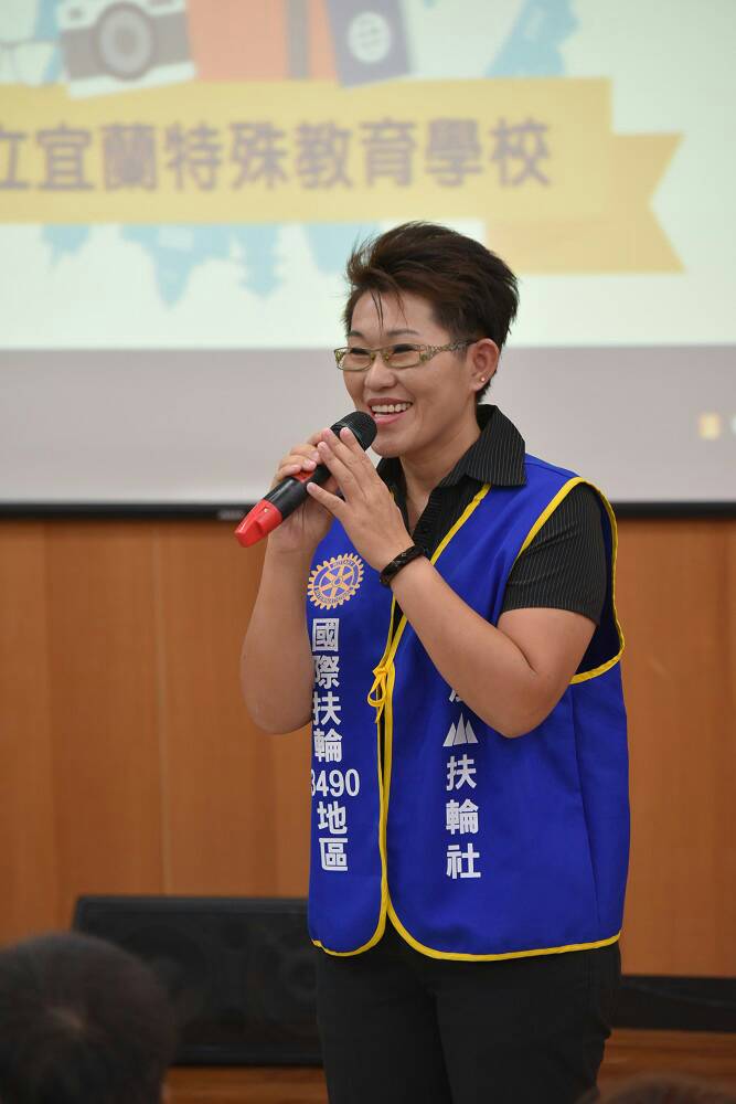 宜特特教生挑戰韓國校際交流 扶輪社愛心助圓夢