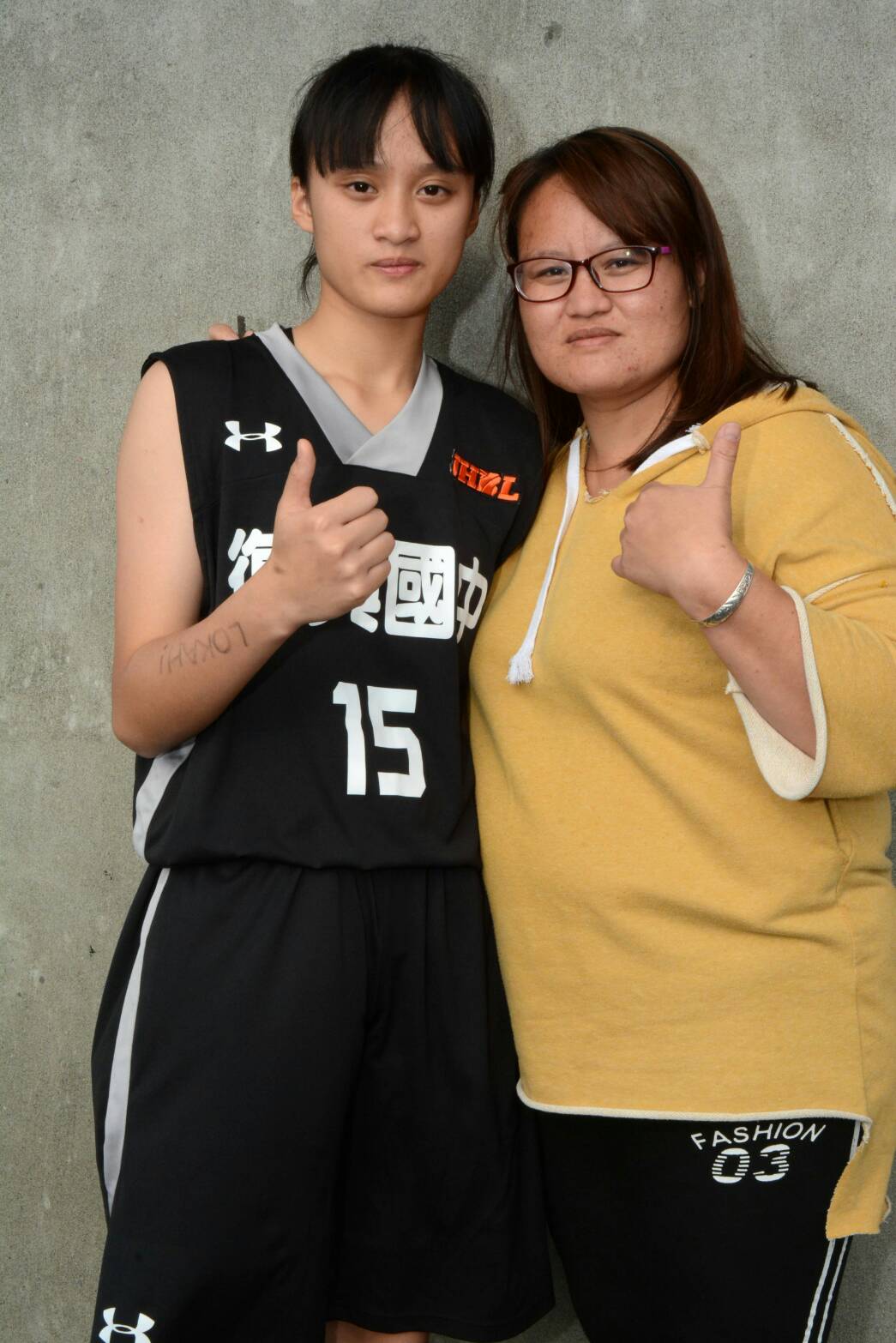 隊員陳妤涵背後有洋蔥 復興國中勇奪全國國中女籃首座冠軍