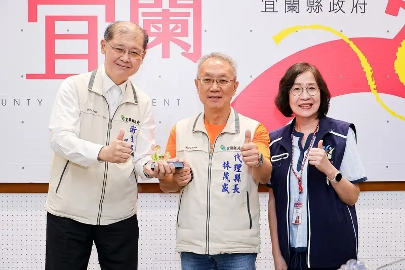 宜蘭縣衛生局獲獎人員合影