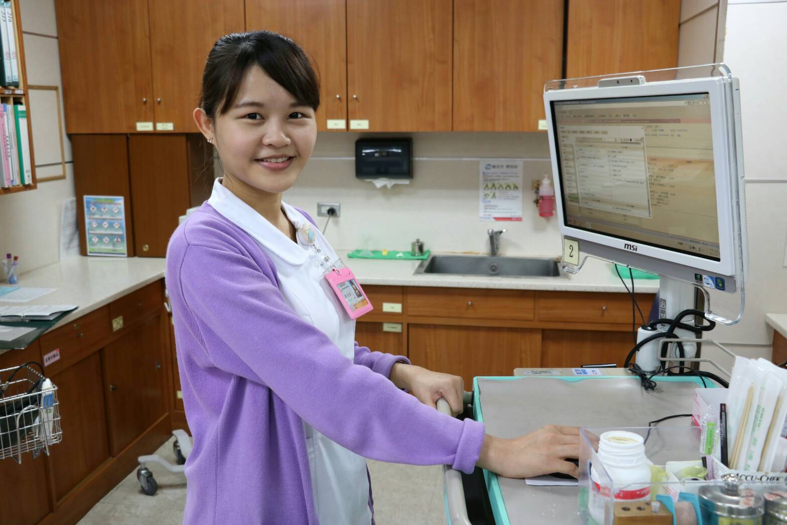 母愛真偉大 游孟真哺餵母乳照榮獲攝影獎