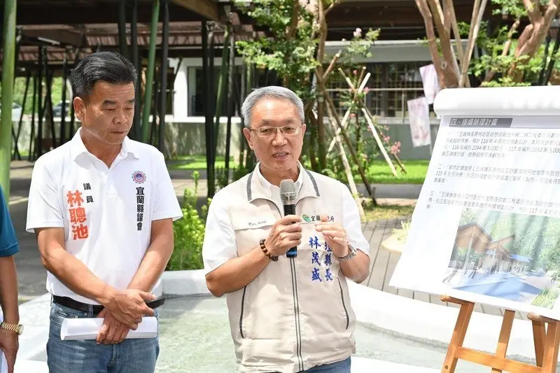 林茂盛代理縣長說明五峰旗遊憩品質提升工程