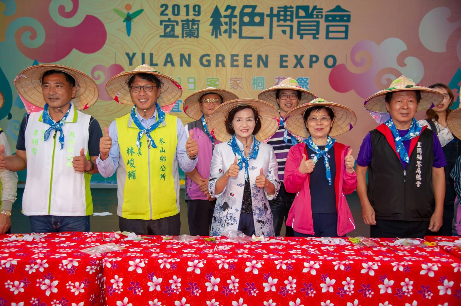 細妹按靚 林姿妙著客家服為桐花祭揭開序幕 