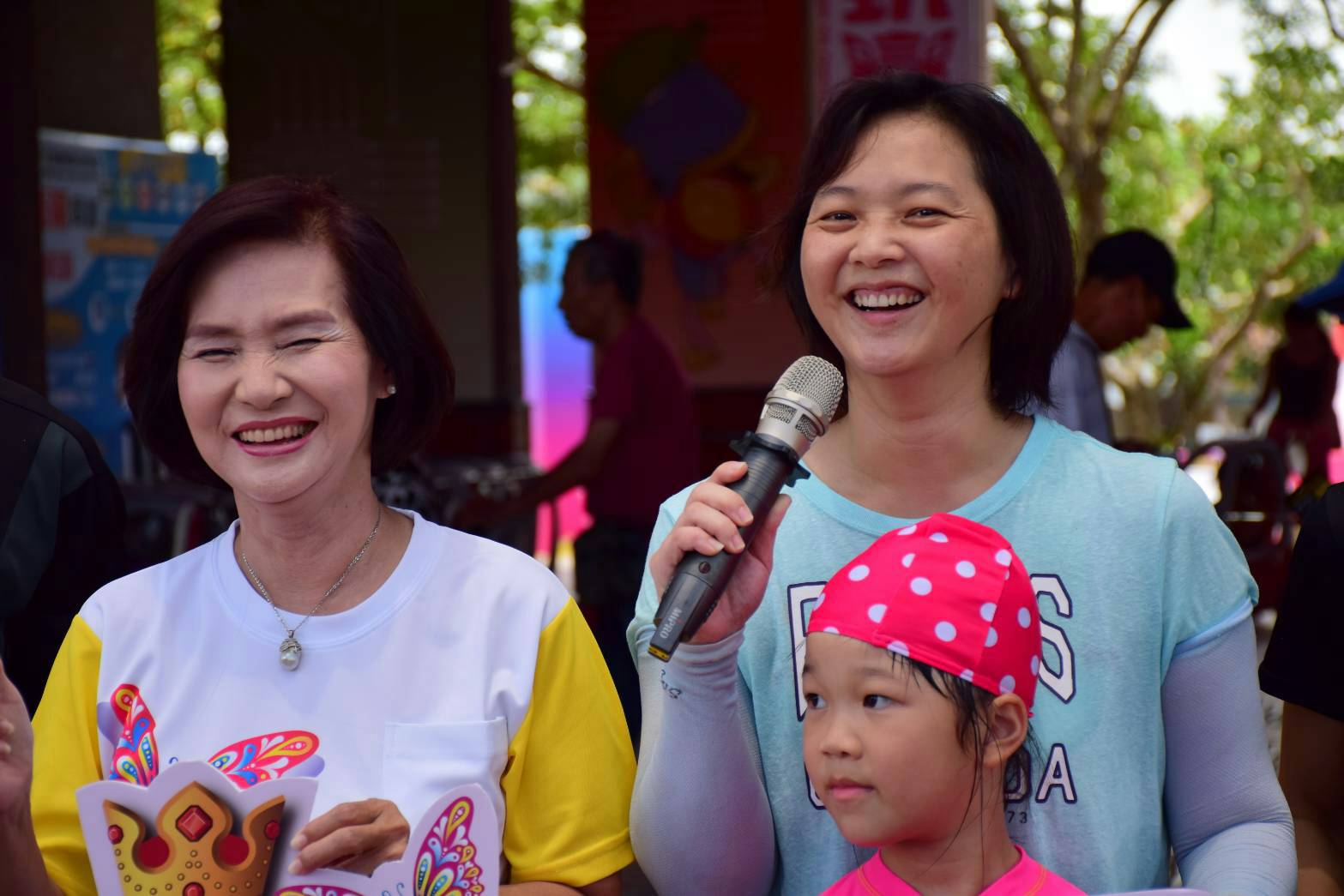 童玩節歷年累積遊客第一千萬人誕生  來自中壢的古惠琴獲贈大獎
