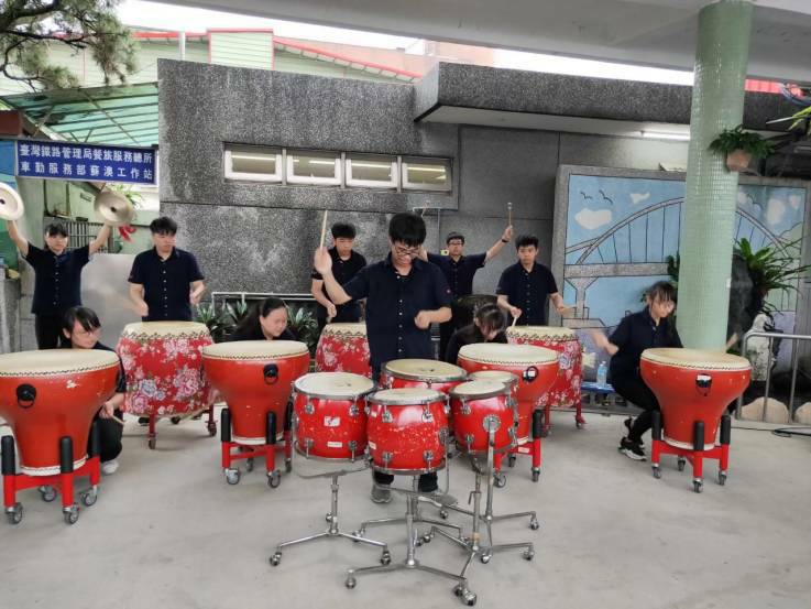 童玩星光樂園 倒數三天閉幕 Hi Five、打擊樂團聯演天天精彩