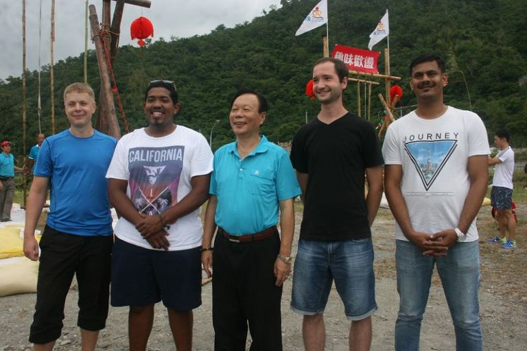 蘇澳中秋民俗盪鞦韆比賽老外前來初體驗【影音新聞】