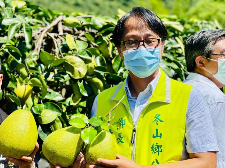 揭紗採柚趣 中山休閒農業與雄獅旅遊共推休閒體驗【影音新聞】