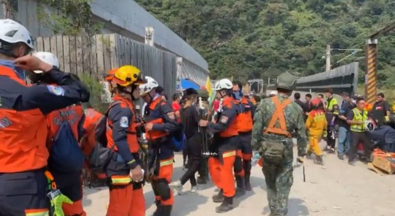 花蓮縣消防局公布：死亡49人 太魯閣號出軌重大事故 【影音新聞】