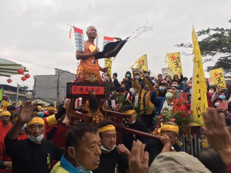 王公文化節抓童乩跳過火畫下句點  廟方董事態度傲慢遭詬病【影音新聞】