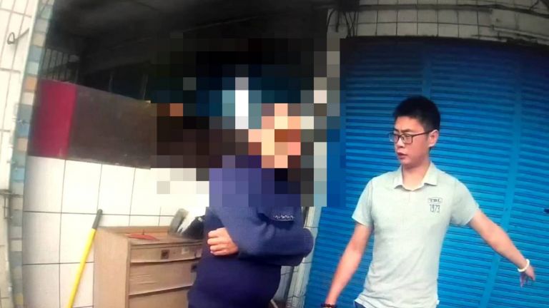 有拜有保庇? 周名鴻所長休假意外逮獲四案通緝犯【影音新聞】