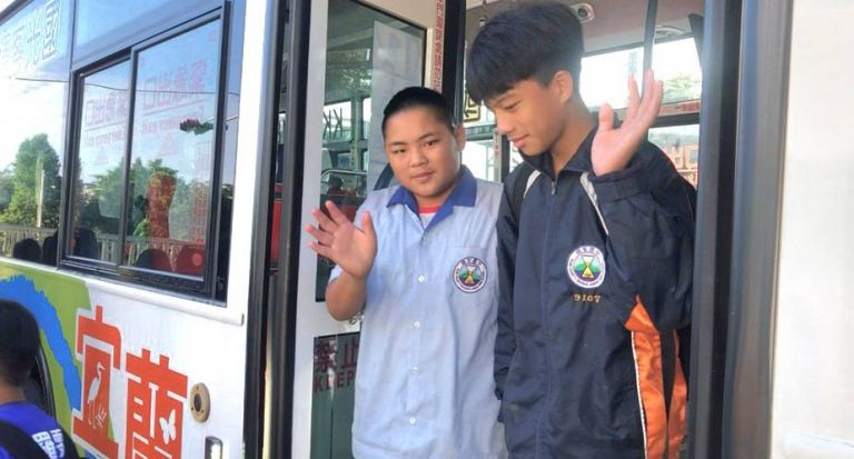 苦等數十年 冬山順安國中終於有公車到校【影音新聞】
