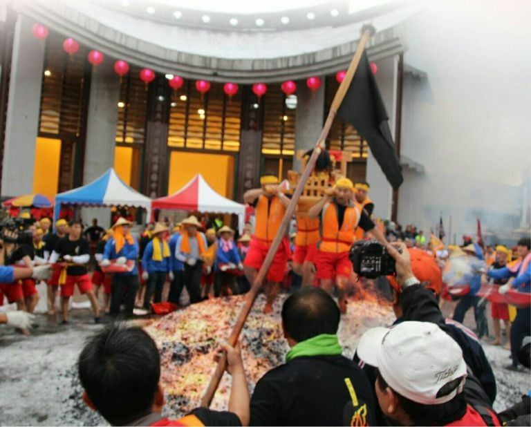 抓童乩跳過火最吸睛 二結王公文化節12/11-18舉行【影音新聞】