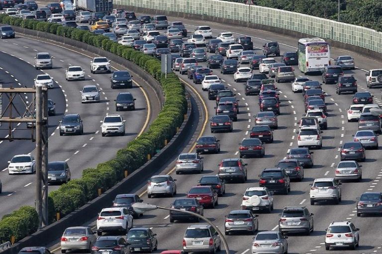 國道5號北上大塞車 高公局建議改走台9線北返