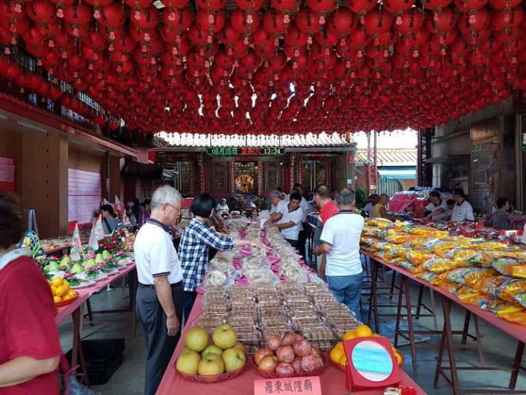 羅東城隍廟賑發白米 嘉惠陰陽兩界