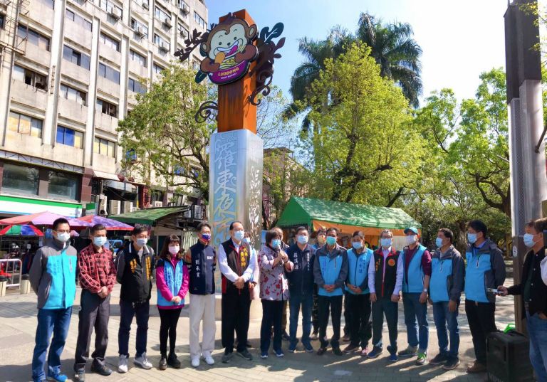 打卡留念好印象 羅東夜市再增入口意象藝術裝置