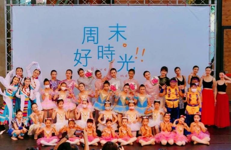 共享周末好時光 一群大小朋友精彩舞蹈演出【影音新聞】