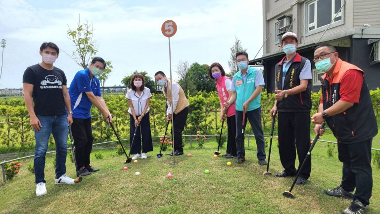 老少咸宜 黎明社區公園高爾夫球場啟用【 影音新聞 】