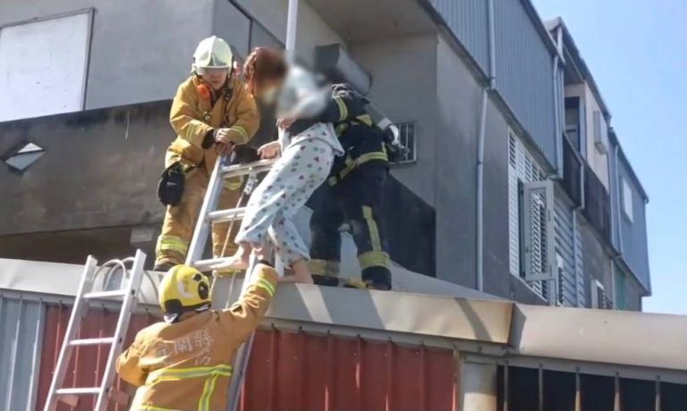 春節驚魂記 宜市南津路火警.一女子受困二樓獲救【影音新聞】