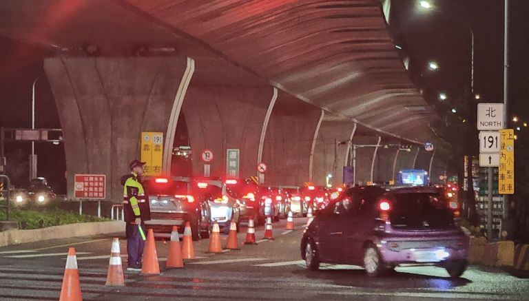 北返塞車恐至深夜 宜警正全力疏導中【影音新聞】