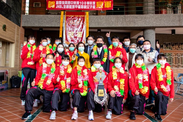 復興國中女籃「108學年度國中籃球甲級聯賽」首奪冠