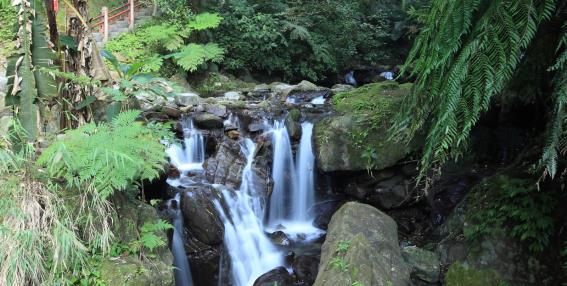 虛驚一場！三名登山客因路程崎嶇致延遲下山 確定平安