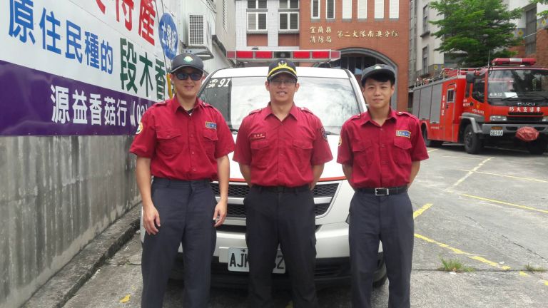 和死神搶時間 心肺復甦術及電擊器(CPR及AED)顯神功!【影音新聞】