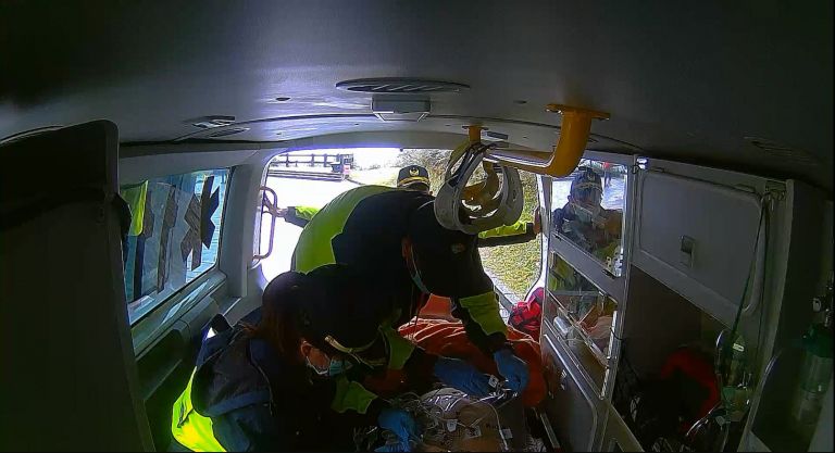 登山客突發心肌梗塞 救護員把握黃金救援時機搶回一命