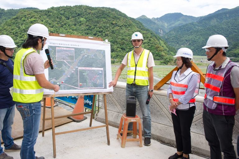 一橋架二岸 大同鄉田古爾橋可望7月底通車