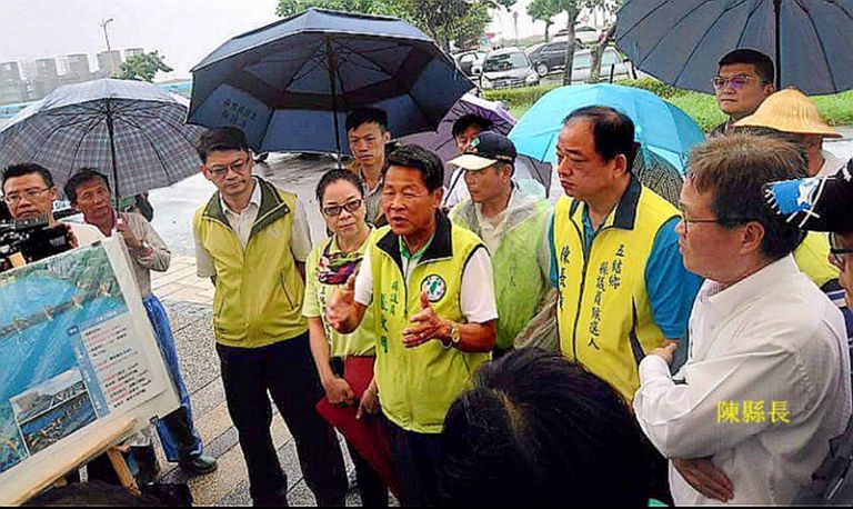 防洪禦潮．抽水機組待命．改建五結大閘門