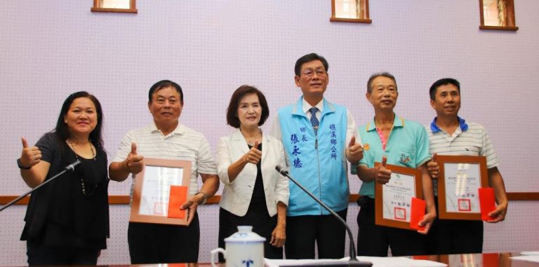 礁溪鄉環保工作全縣第一．鄉長員工拍照留紀念