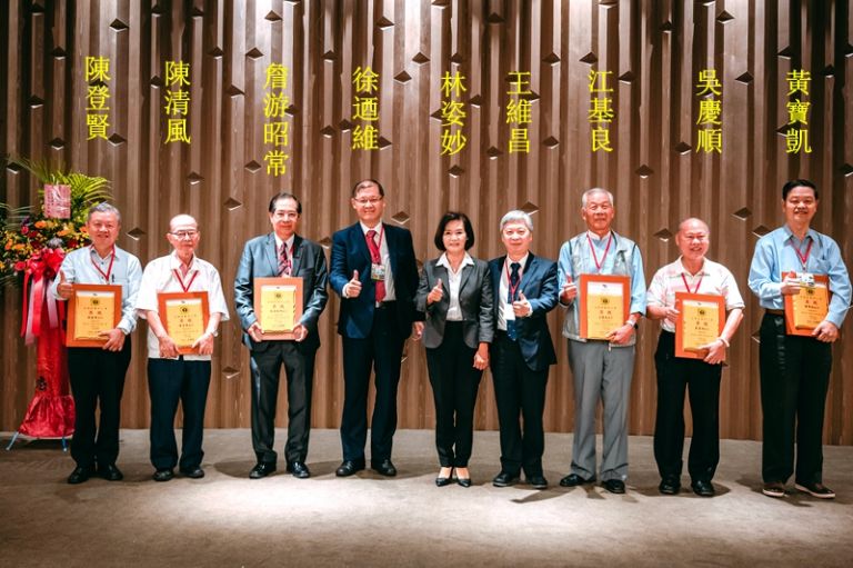 表揚資深醫師．林姿妙感謝醫界造福民眾濟世救人