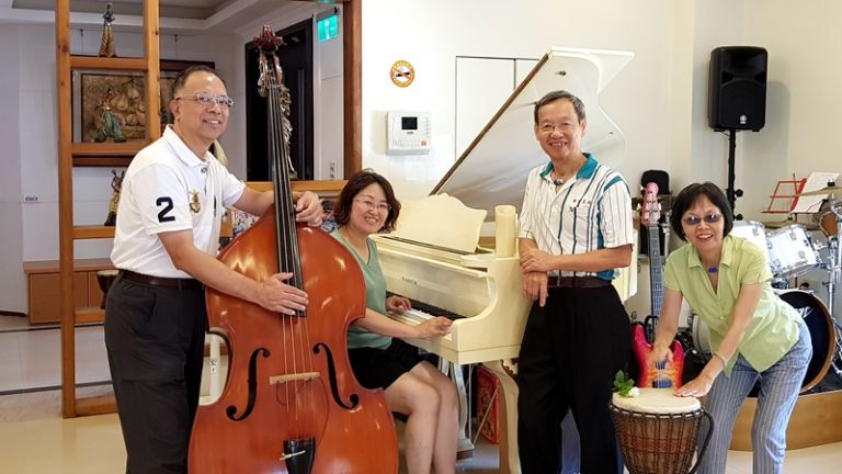 郭忠聖夫婦鶼鰈情深．舊地重遊莫忘初衷