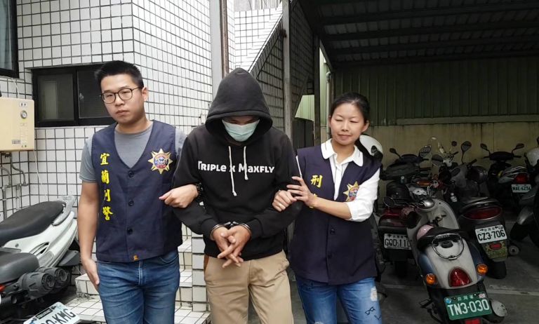 詐騙集團騙與分局長對決  嫌犯落陷阱反遭逮捕【影音新聞】