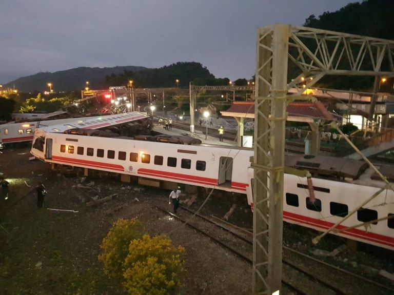 台鐵6432普悠瑪蘇澳新站出軌旅客死傷慘重【影音新聞】