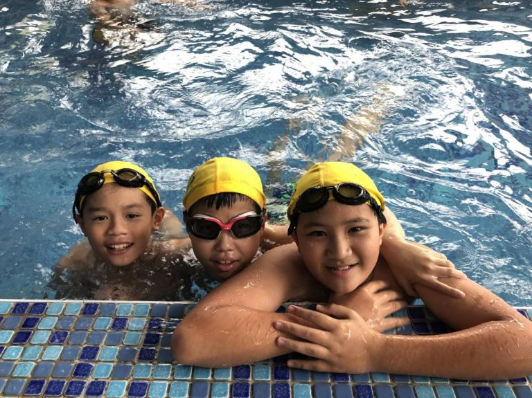 游出健康快樂與生命力 南屏學生「泳敢做自己」