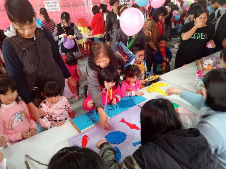 宜縣舉辦托育博覽會   上百組家庭參與盛會